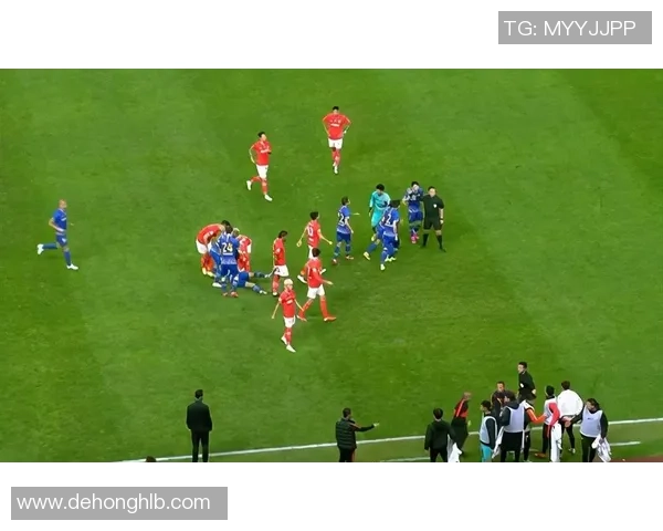 足总杯激战尤文图斯与多特蒙德平局争议判罚引发全场热议